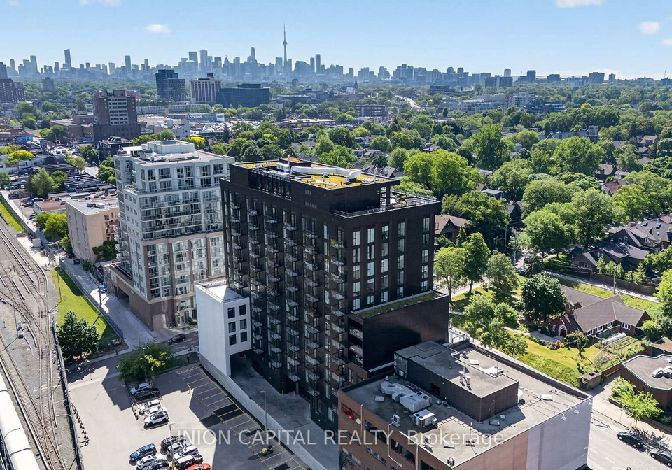 1660-bloor-street-w-toronto-toronto-ontario-w13654042