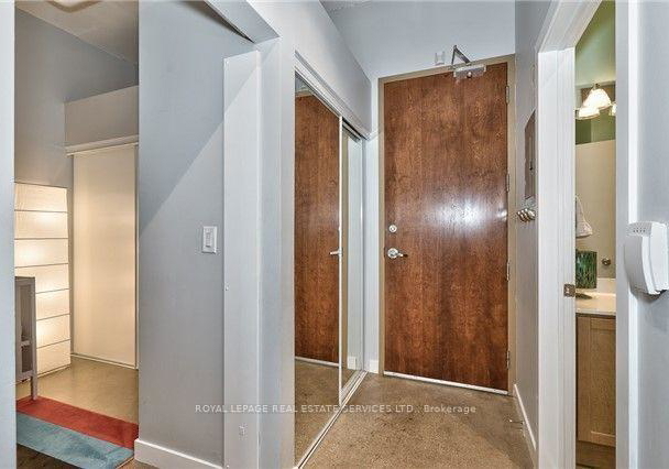2-fieldway-road-toronto-etobicoke-ontario-w13654102