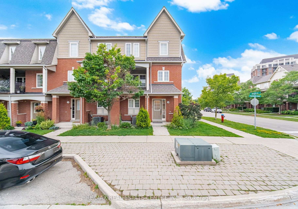 2360-parkhaven-boulevard-oakville-ontario-w13654154