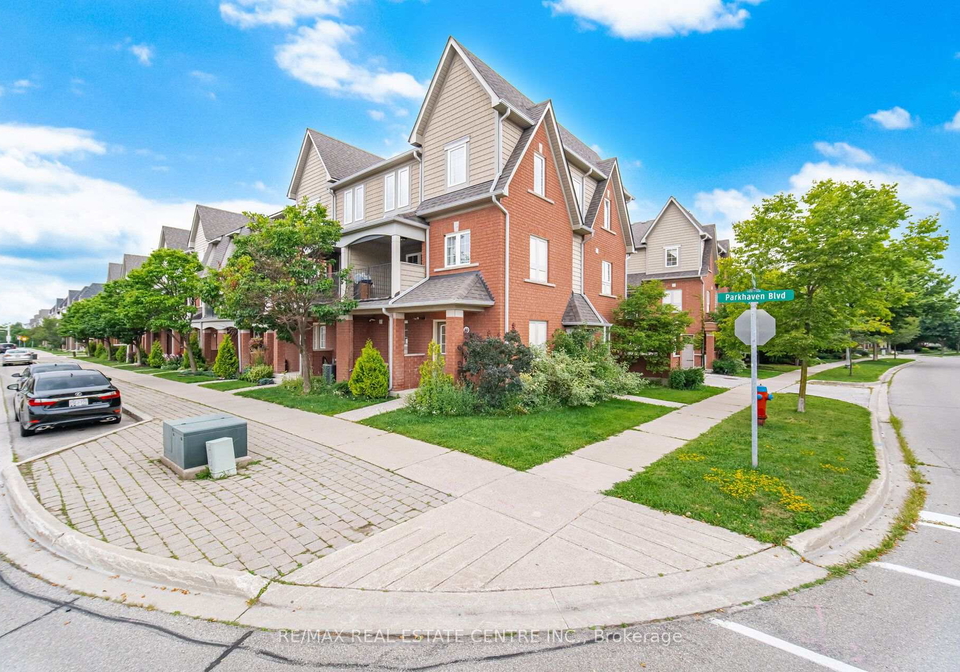 2360-parkhaven-boulevard-oakville-ontario-w13654154