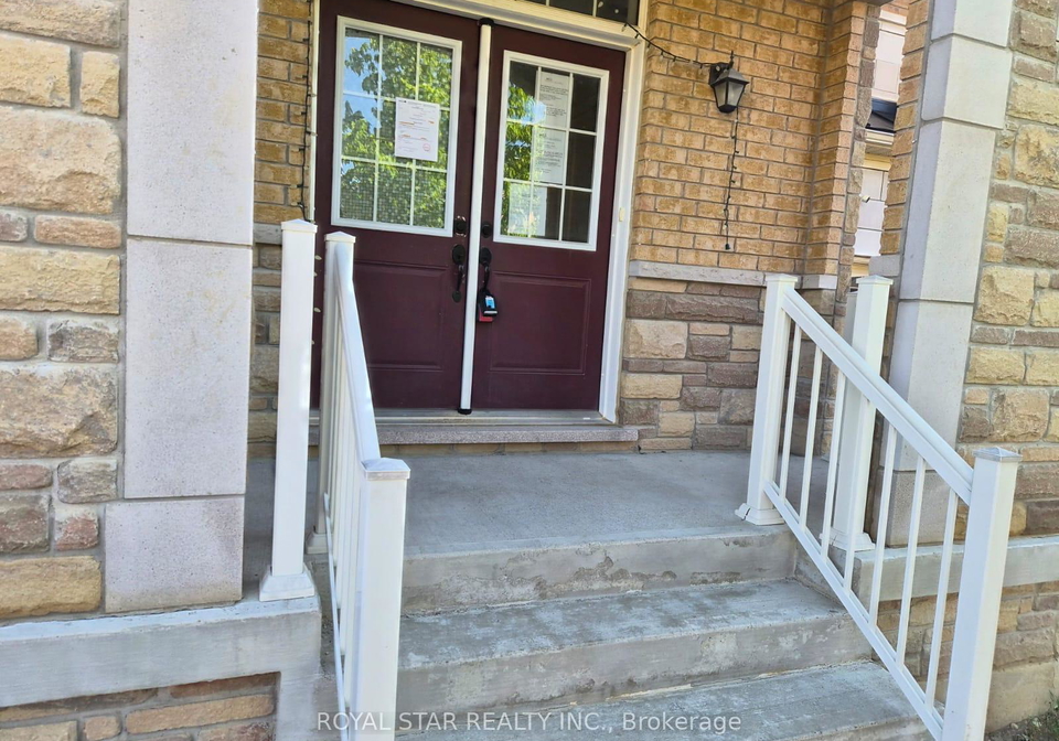 11-clunburry-road-brampton-ontario-w13654256