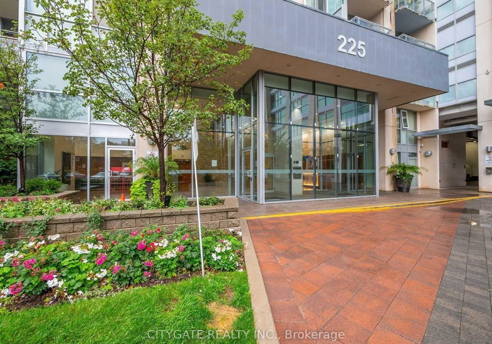 225-webb-drive-mississauga-ontario-w13654426