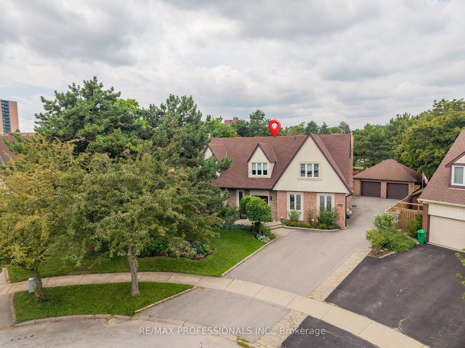 2604-barrisdale-court-mississauga-ontario-w13654468