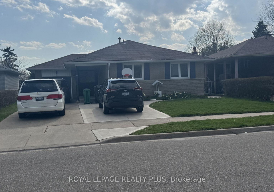 34-haslemere-avenue-brampton-ontario-w13654470