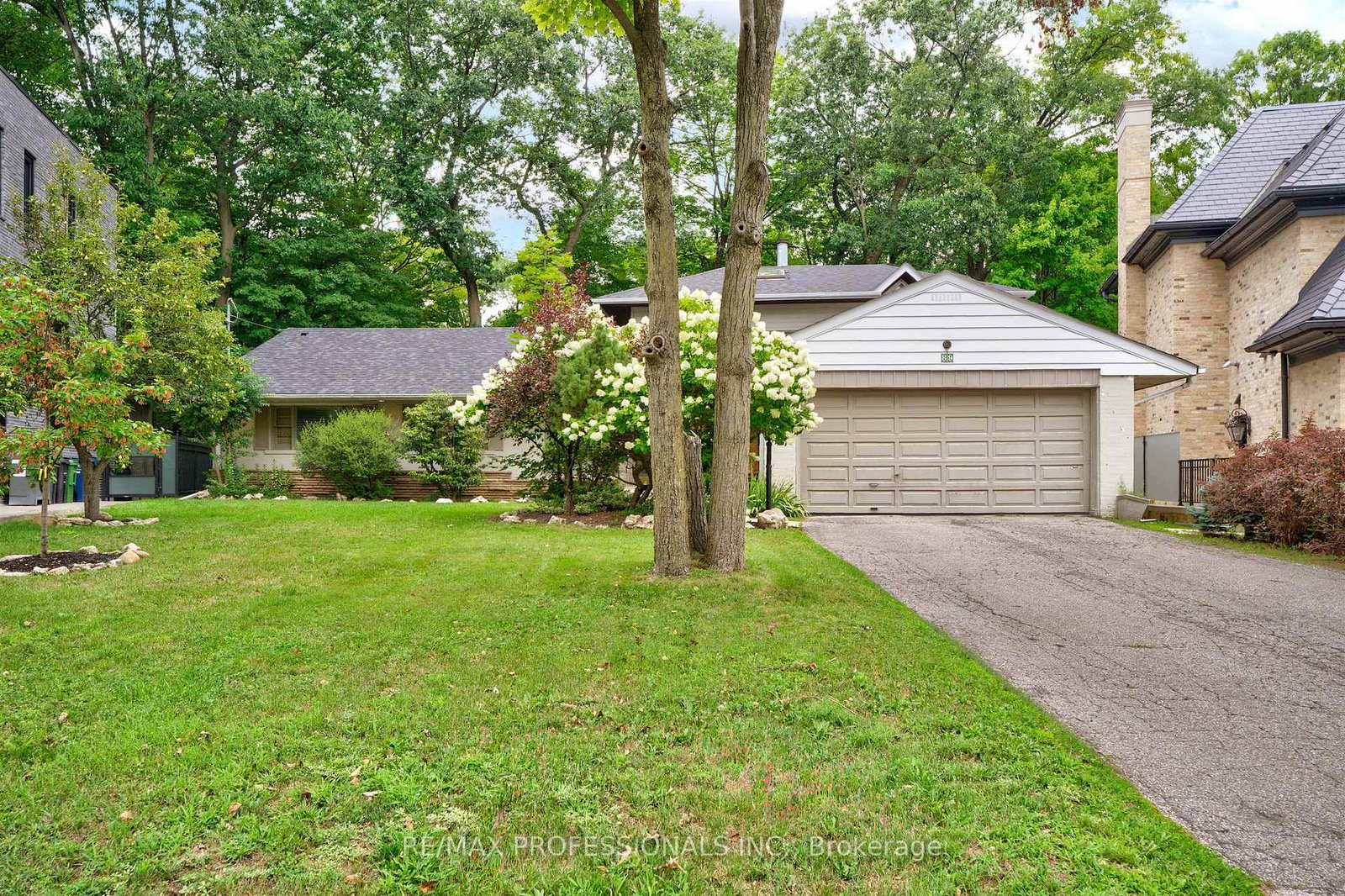 89-valecrest-drive-toronto-etobicoke-ontario-w13654530
