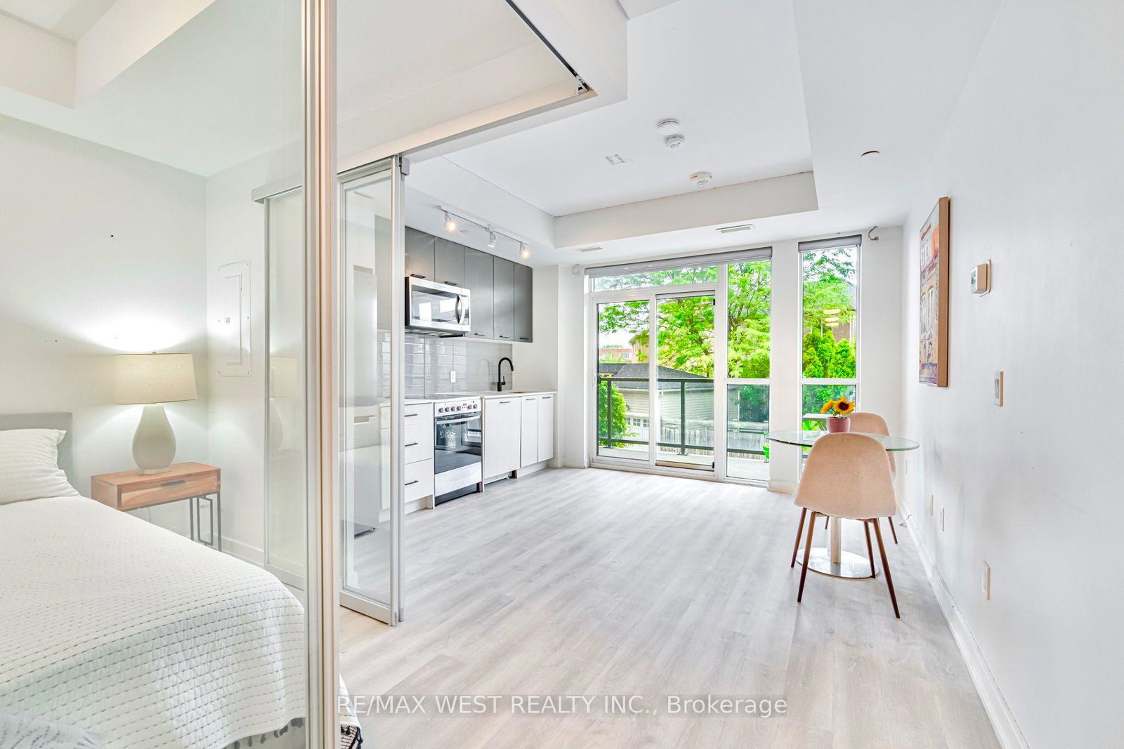 2300-st-clair-avenue-w-toronto-toronto-ontario-w13654580