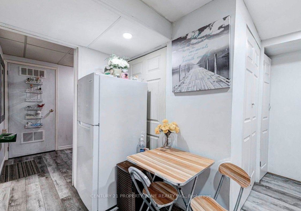 6-roehampton-crescent-w-brampton-ontario-w13654700