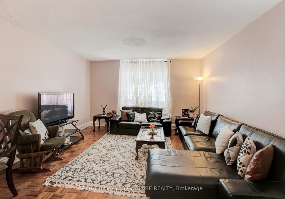 3142-dundas-street-w-toronto-toronto-ontario-w13654766