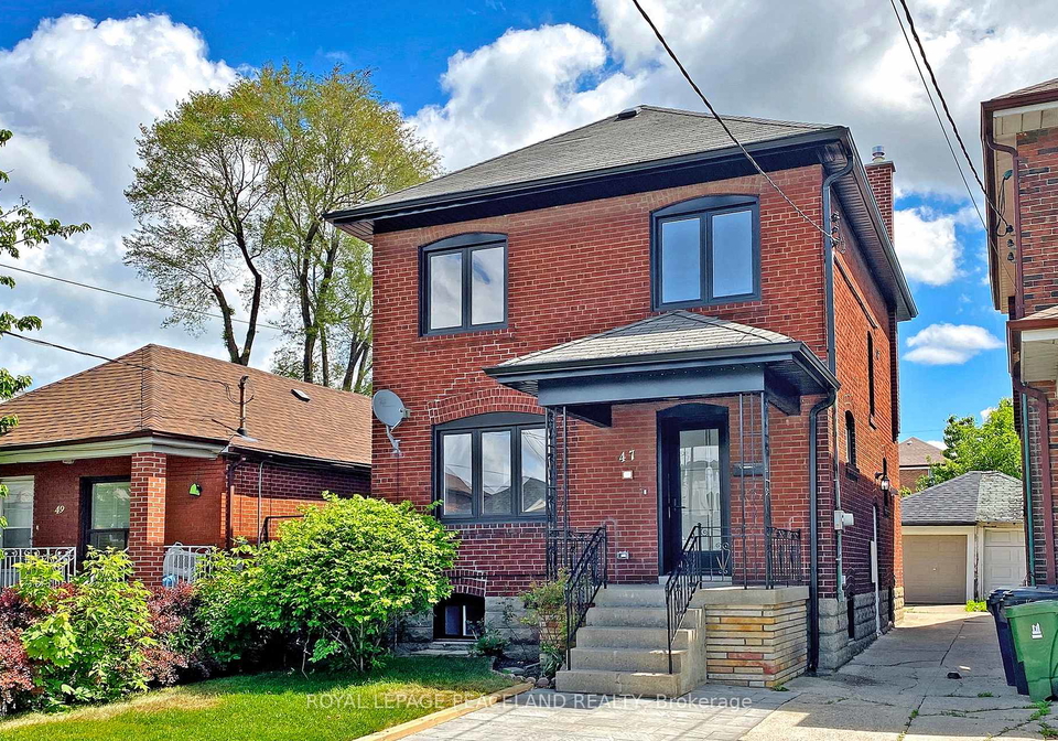 47-chamberlain-avenue-toronto-north-york-ontario-w13654998