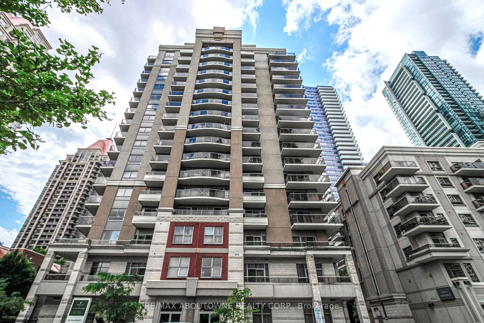 350-princess-royal-drive-mississauga-ontario-w13655020