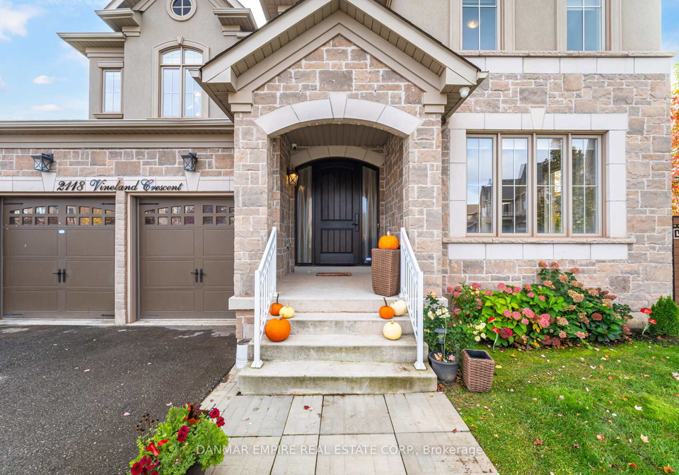 2118-vineland-crescent-oakville-ontario-w13655026