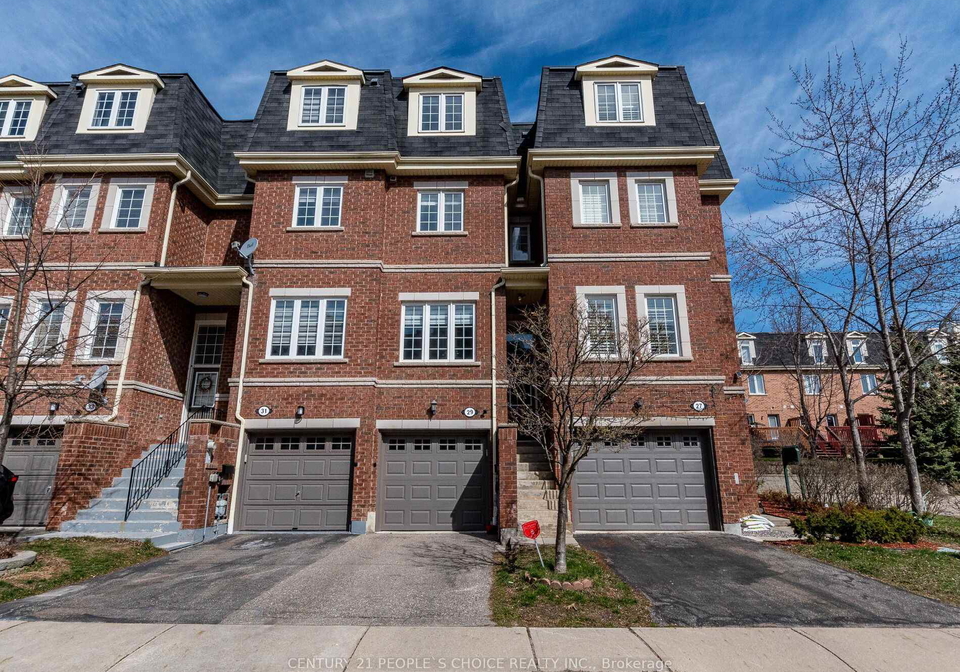 435-hensall-circle-mississauga-ontario-w13655344