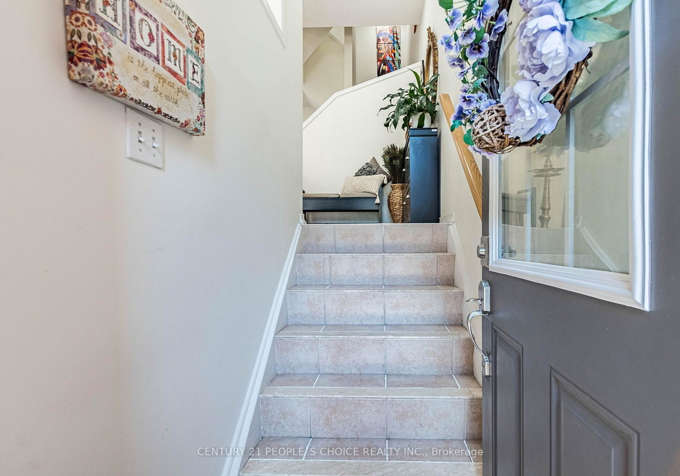 435-hensall-circle-mississauga-ontario-w13655344
