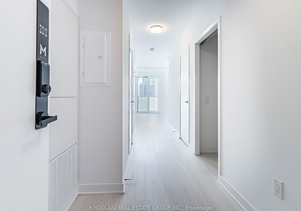 3900-confederation-parkway-mississauga-ontario-w13655612