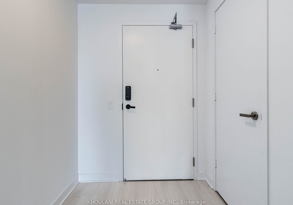 3900-confederation-parkway-mississauga-ontario-w13655612