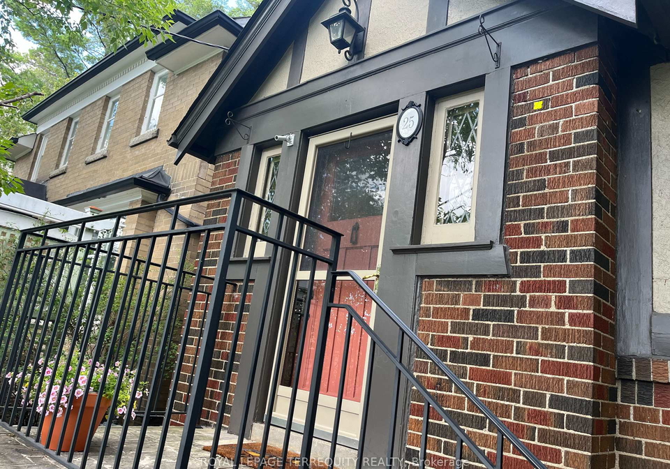 25-halford-avenue-toronto-toronto-ontario-w13655642