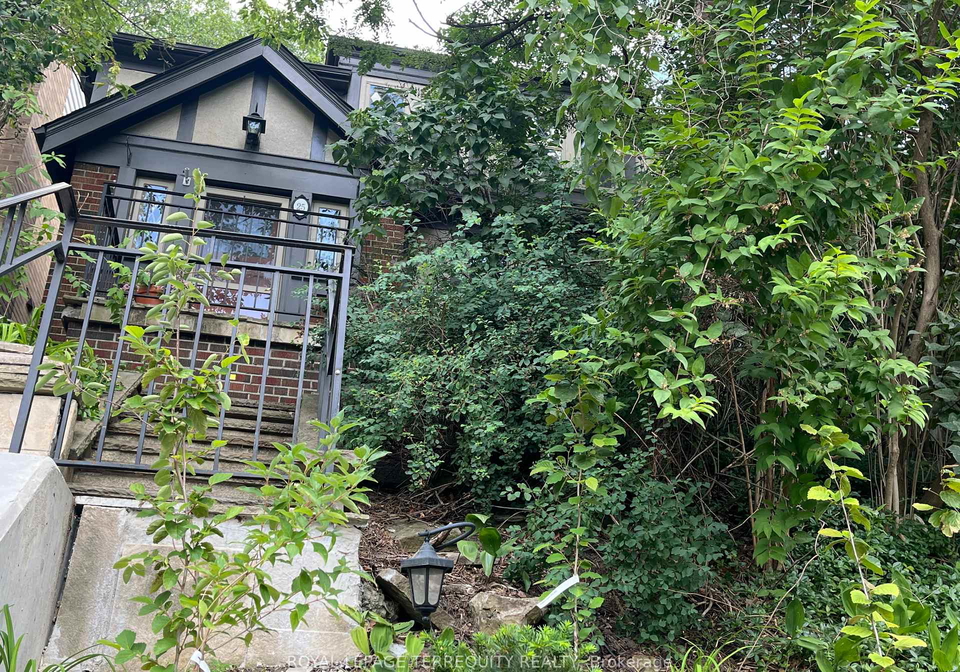 25-halford-avenue-toronto-toronto-ontario-w13655642