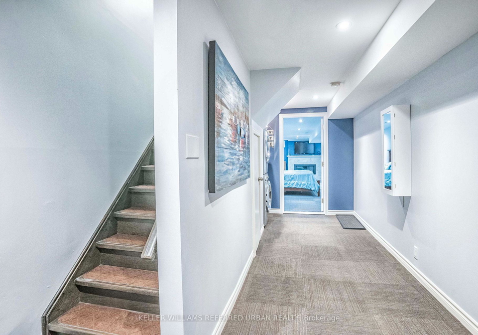 4-purdy-crescent-toronto-north-york-ontario-w13655736