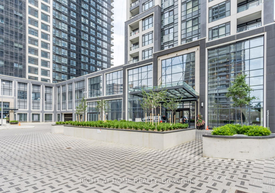 7-mabelle-avenue-toronto-etobicoke-ontario-w13655932