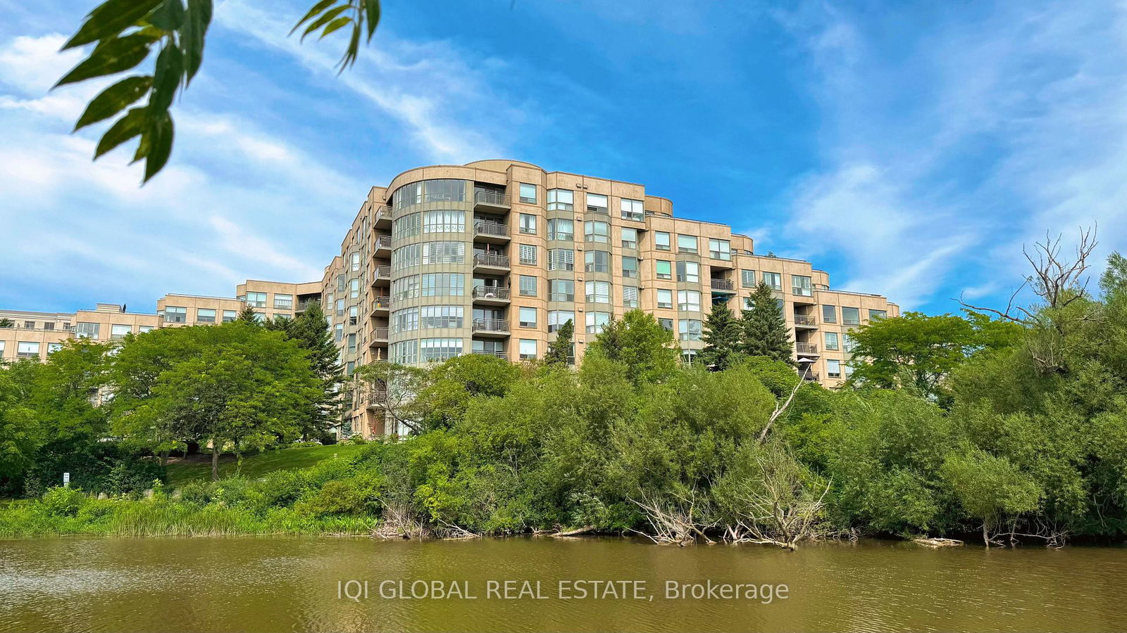 2511-lakeshore-road-w-oakville-ontario-w13656016