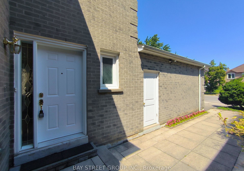 3282-dragon-drive-mississauga-ontario-w13656042