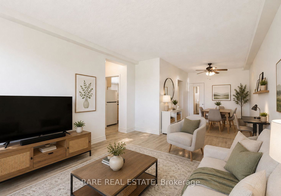 352-hopewell-avenue-toronto-north-york-ontario-w13656110
