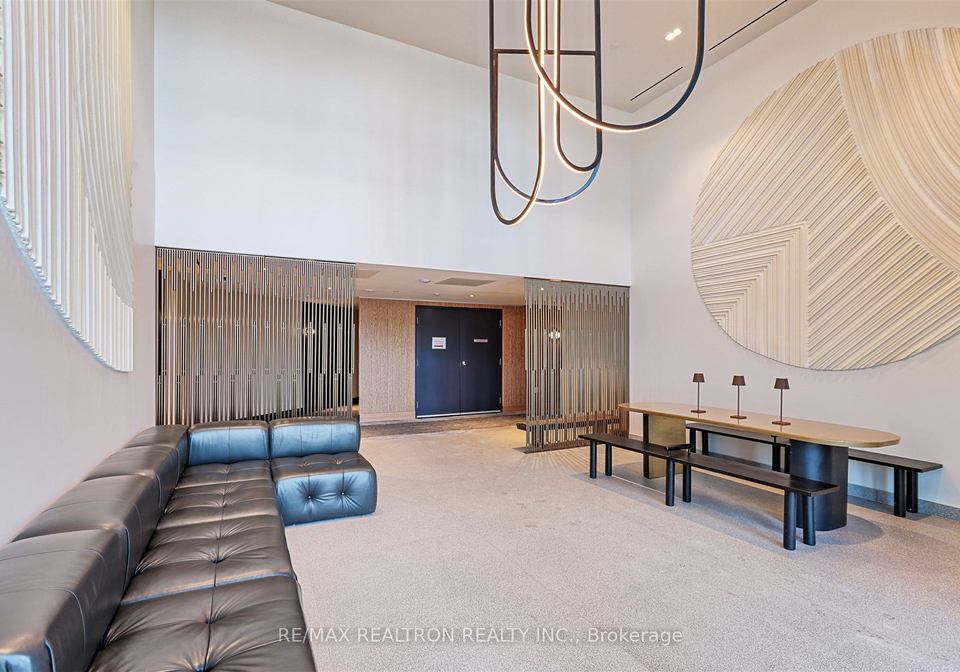 2625-dundas-street-w-toronto-toronto-ontario-w13656498