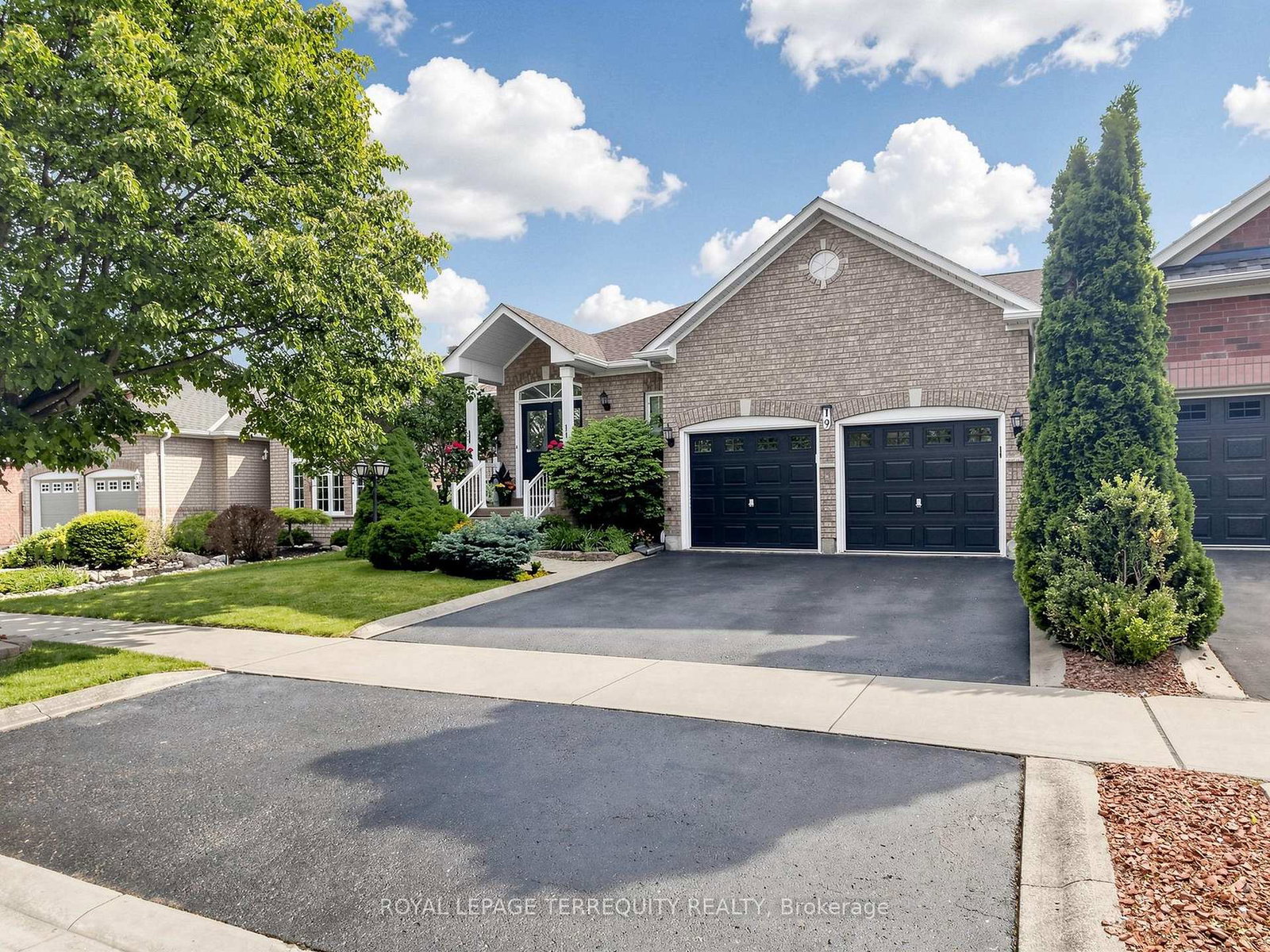 19-johnson-crescent-halton-hills-ontario-w13656630