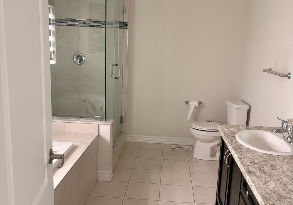 4-action-drive-brampton-ontario-w13656768