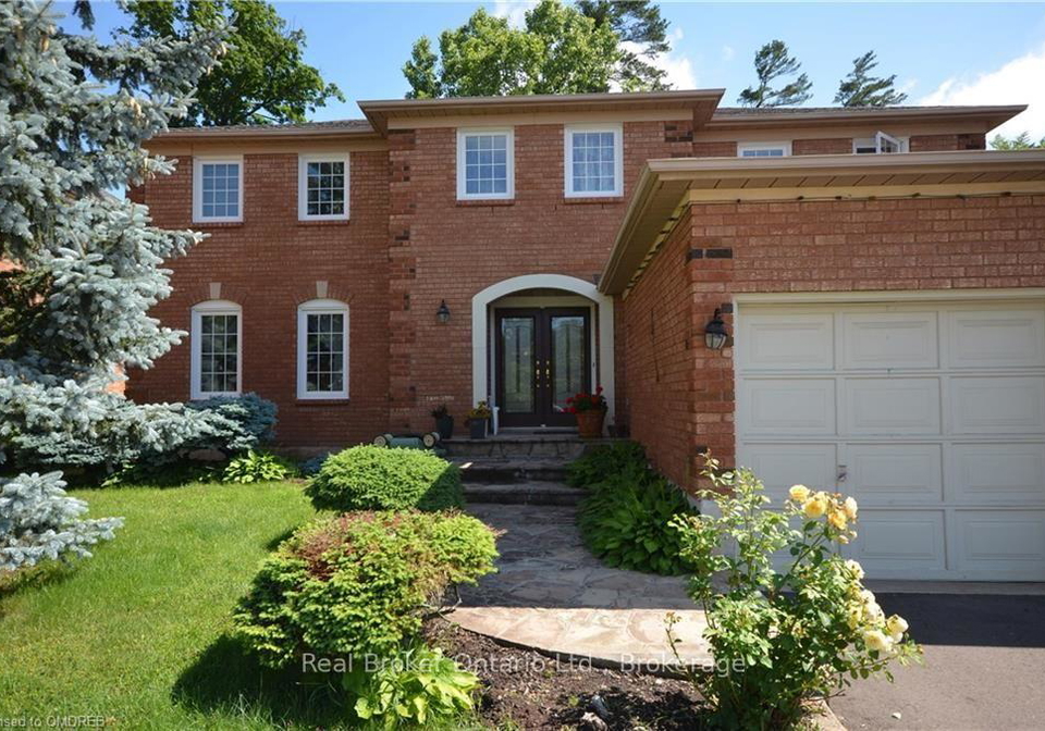 1609-pilgrims-way-oakville-ontario-w13657112
