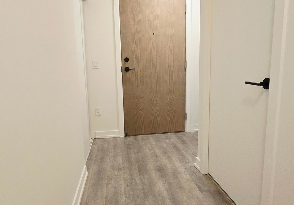 2300-st-clair-avenue-w-toronto-toronto-ontario-w13657136