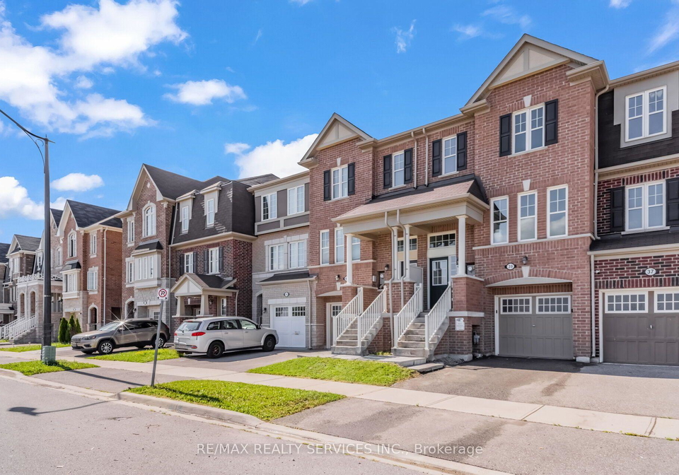 39-baycliffe-crescent-brampton-ontario-w13657214