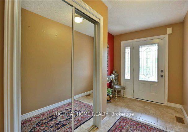 5162-falconcrest-drive-burlington-ontario-w13657324