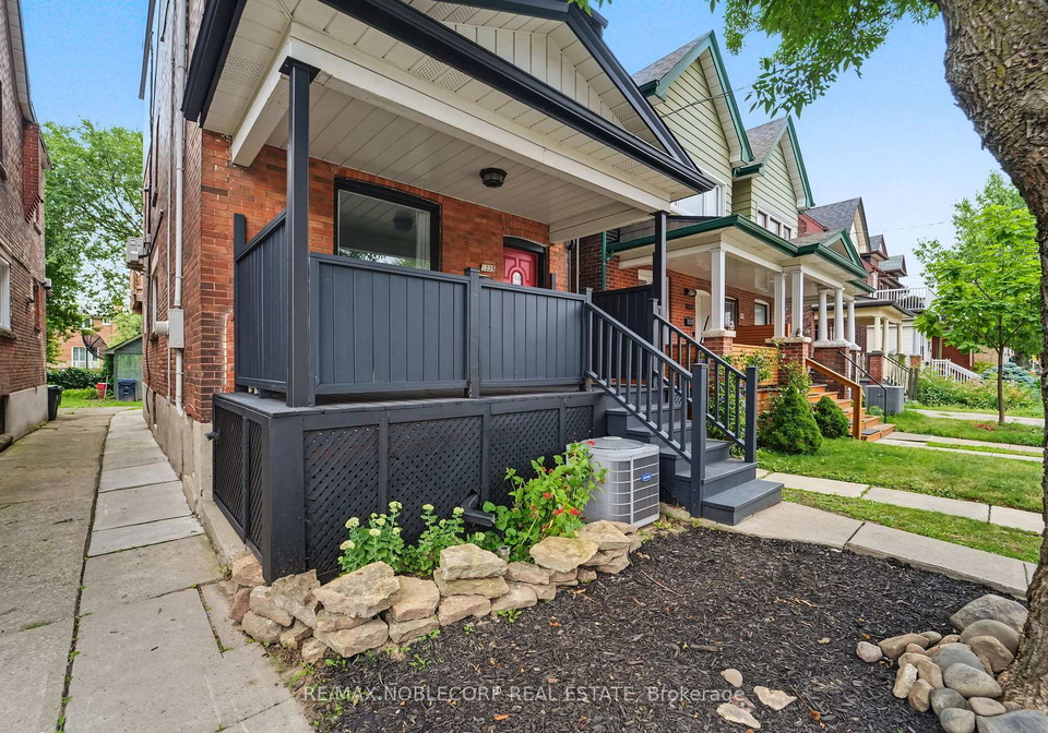 1035-dovercourt-road-toronto-toronto-ontario-w13657350