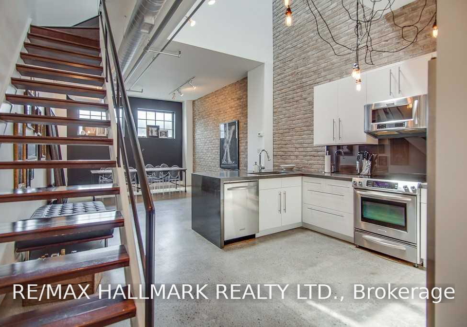 6-bartlett-avenue-toronto-toronto-ontario-w13657430