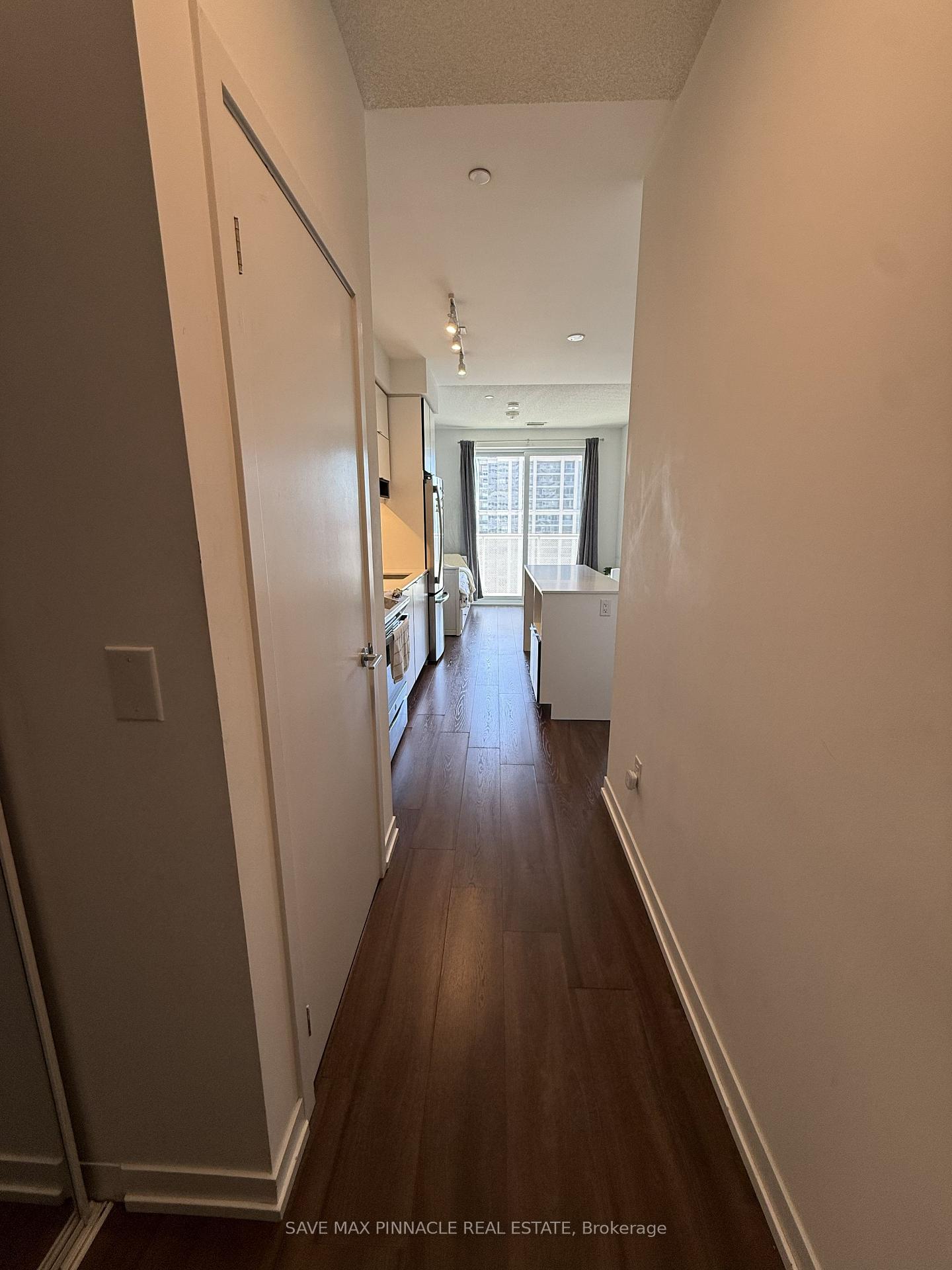4065-confederation-parkway-mississauga-ontario-w13657442