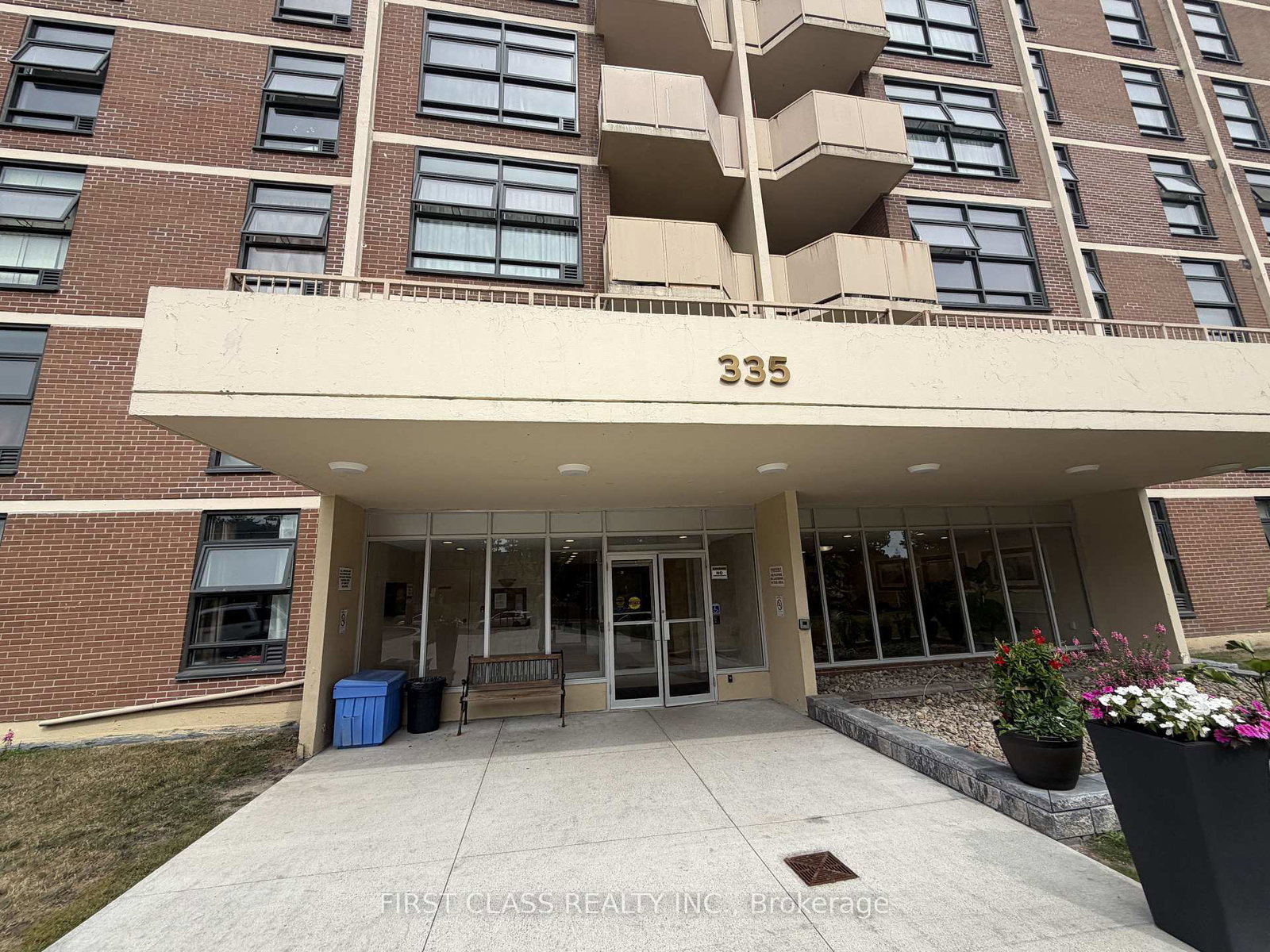 335-driftwood-avenue-toronto-york-ontario-w13657588