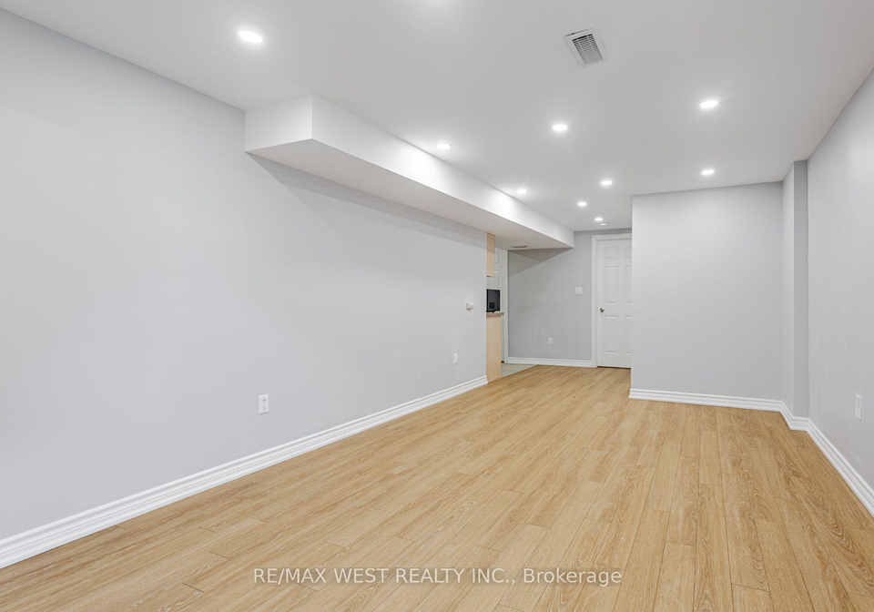 31-clair-road-toronto-york-ontario-w13657684