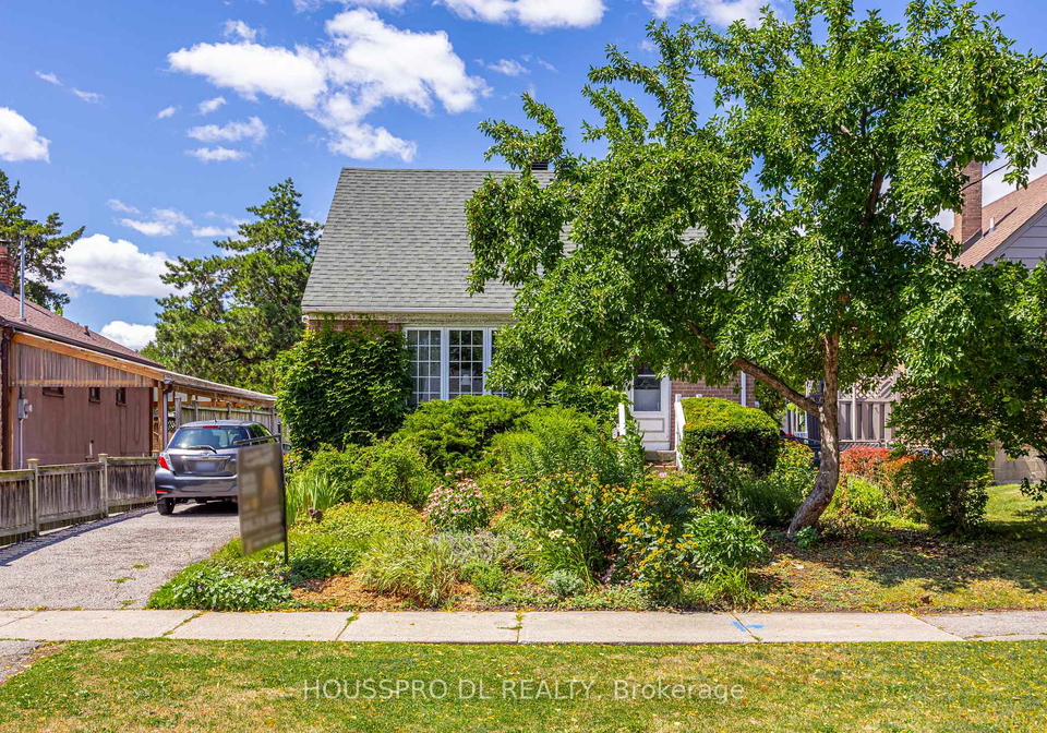 42-chalfont-road-toronto-etobicoke-ontario-w13657760