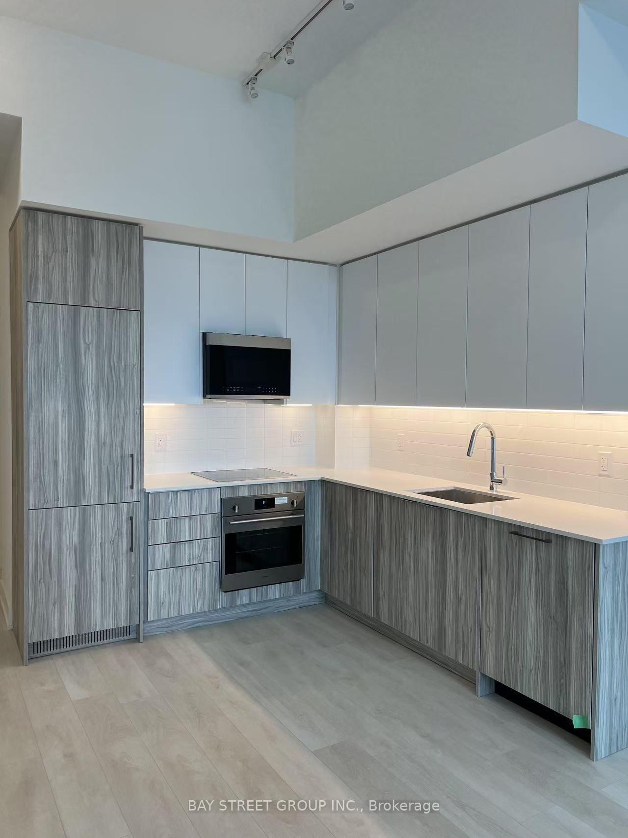 2485-taunton-road-oakville-ontario-w13657826