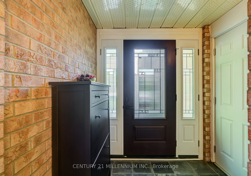 31-mansfield-street-brampton-ontario-w13657856