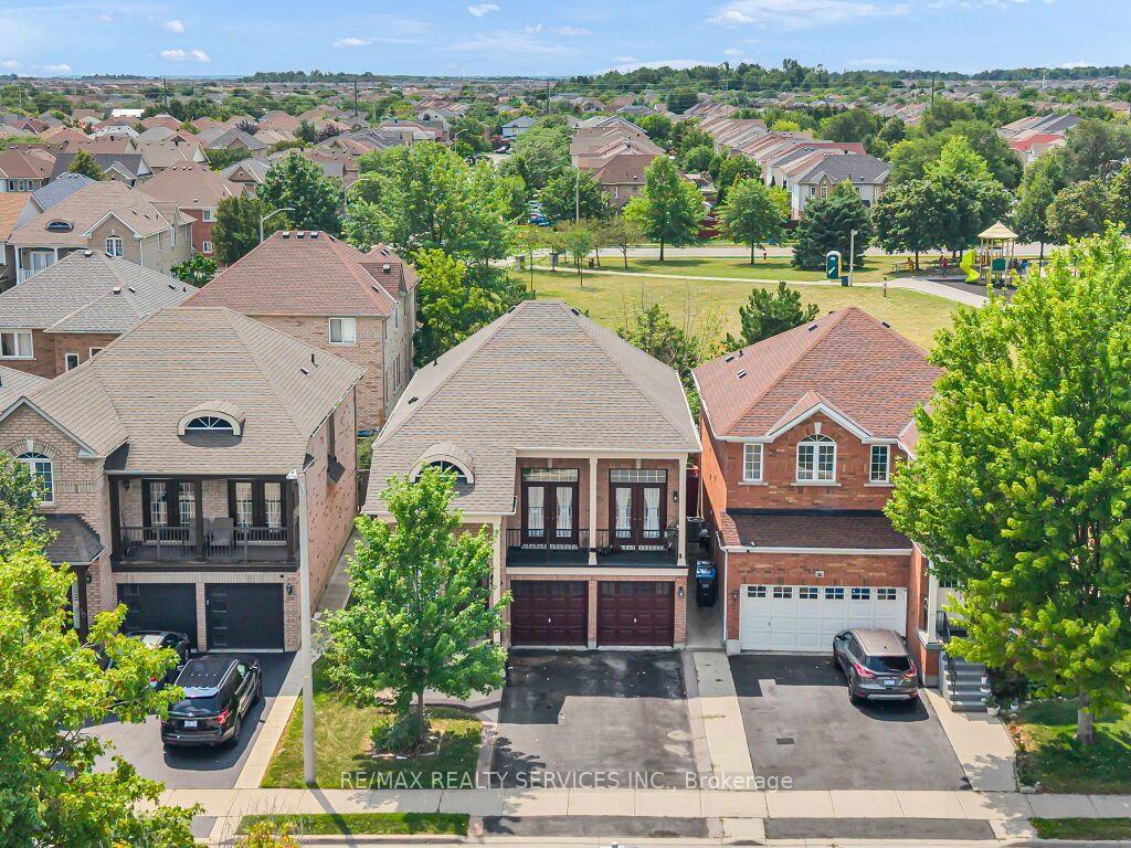 32-brentcliff-drive-brampton-ontario-w13657908