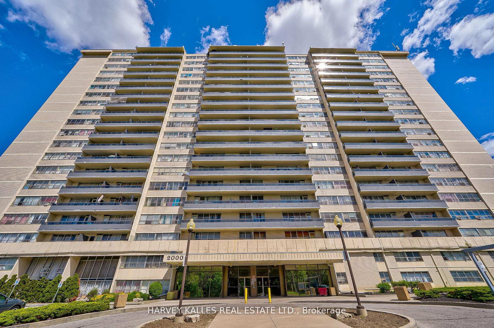 2000-sheppard-avenue-w-toronto-york-ontario-w13657910