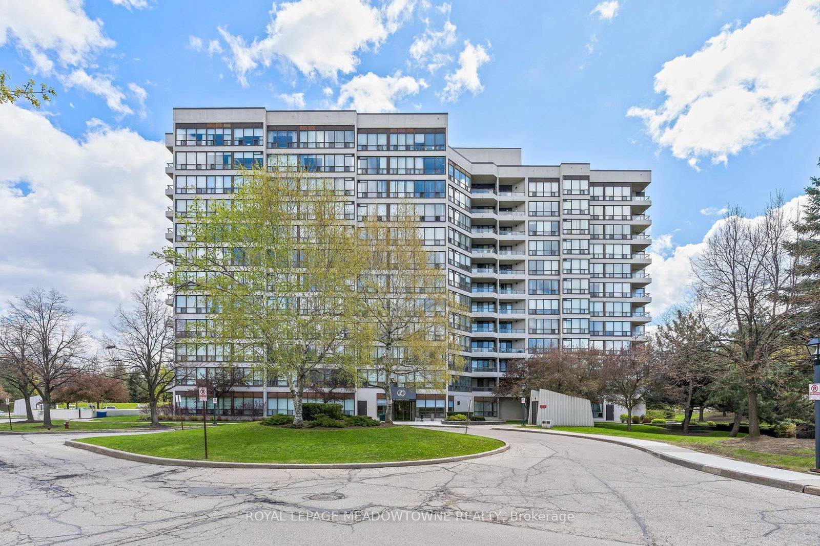 10-laurelcrest-street-brampton-ontario-w13657926