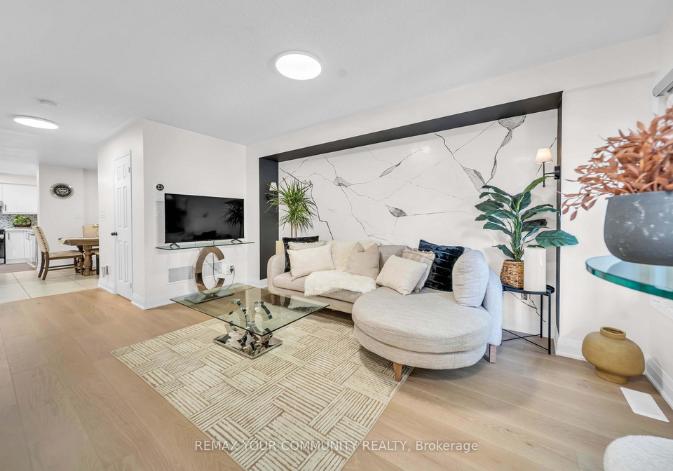 26-ted-wray-circle-toronto-york-ontario-w13658110