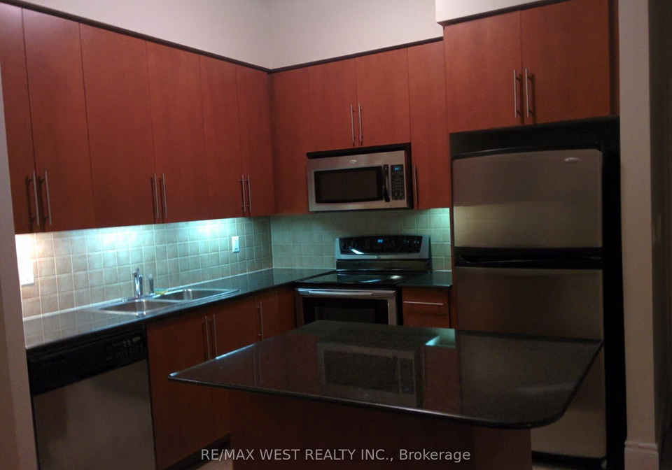 310-burnhamthorpe-road-w-mississauga-ontario-w13658238