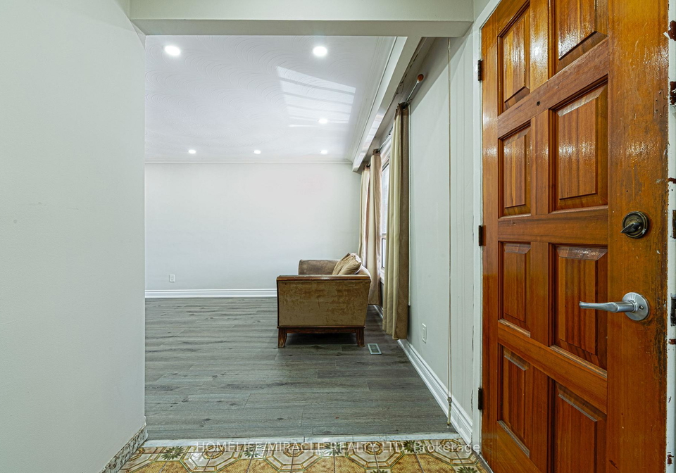 2931-islington-avenue-toronto-york-ontario-w13658252