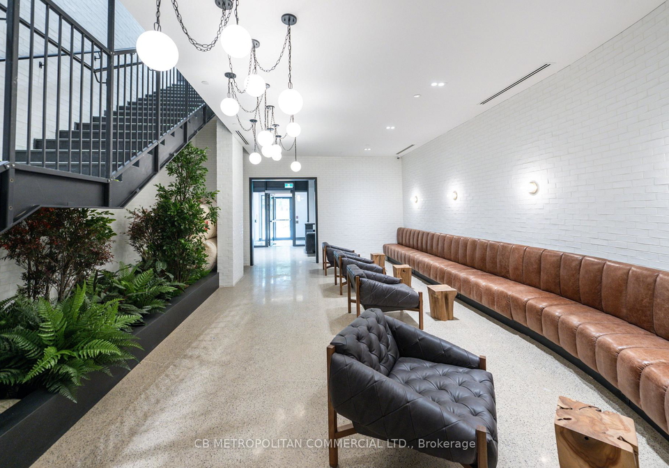 2946-dundas-street-west-w-toronto-toronto-ontario-w13658272