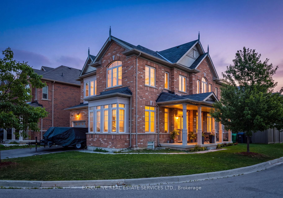 61-truro-circle-n-brampton-ontario-w13658324