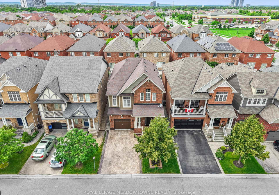 589-bartleman-terrace-milton-ontario-w13658556